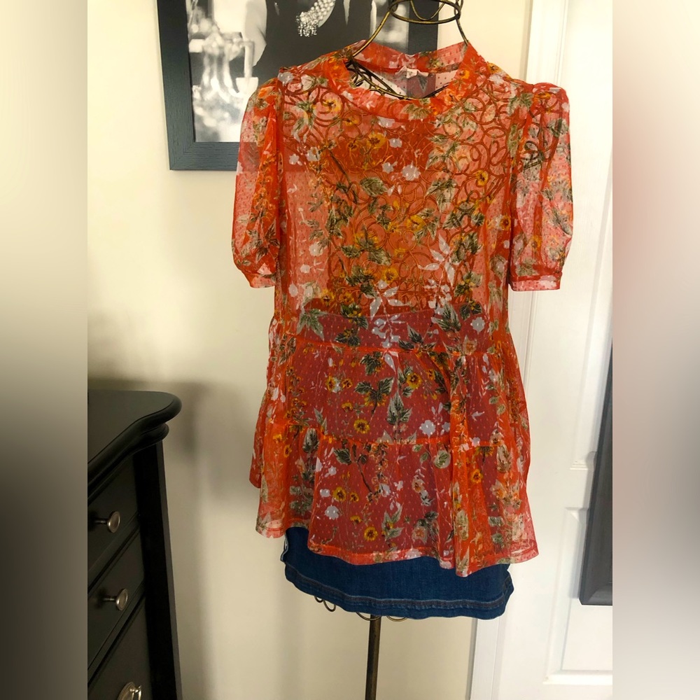 Short sleeve organza type shirt